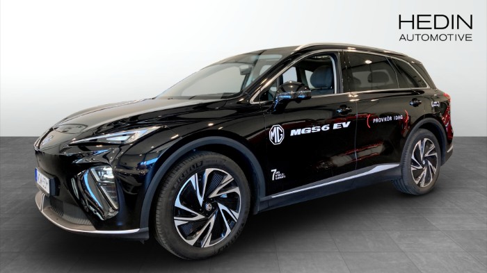 LUXURY AWD 77KWH DEMO