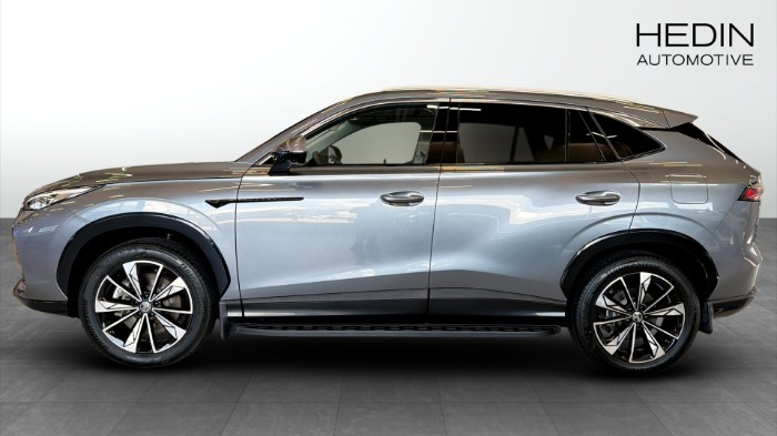 LUXURY | PLUG-IN HYBRID