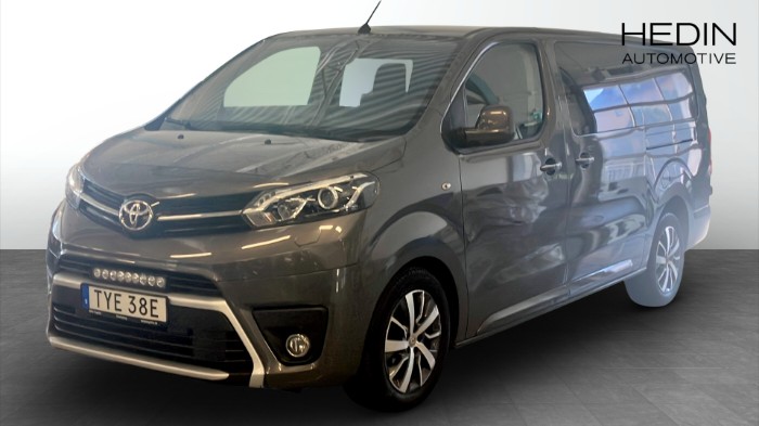 Toyota  2.0 D-4D Dubbelhytt  / 5 Säten
