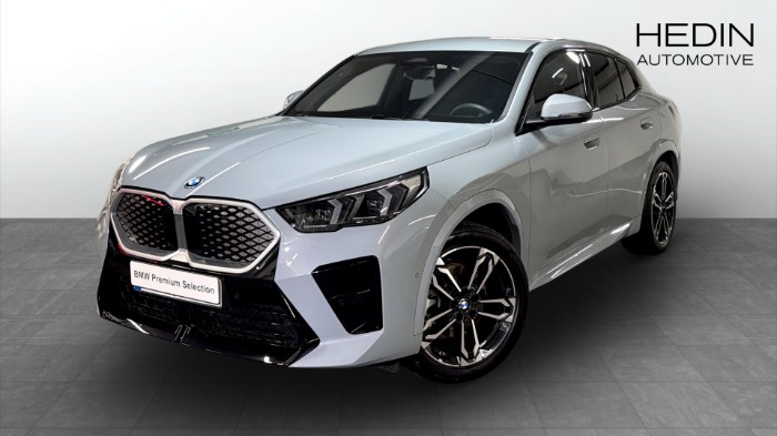 iX2 xDrive30 M Sport