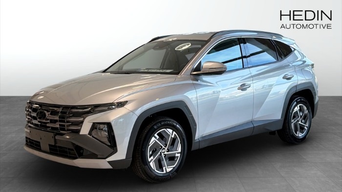 Plug-in hybrid AWD Essential PL från 3995kr/mån