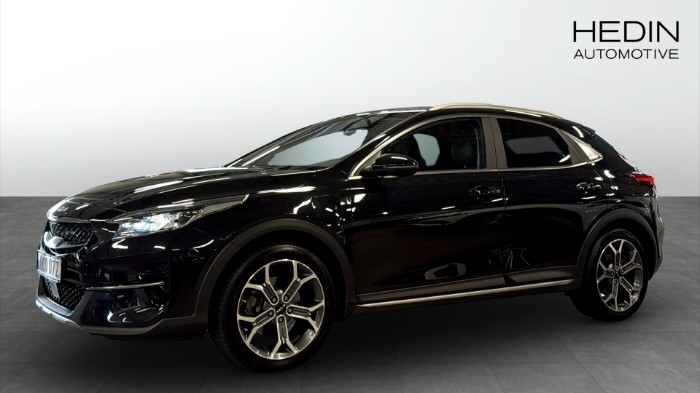 XCEED Plug-in Hybrid Advance Plus 141hk Backkamera Navi
