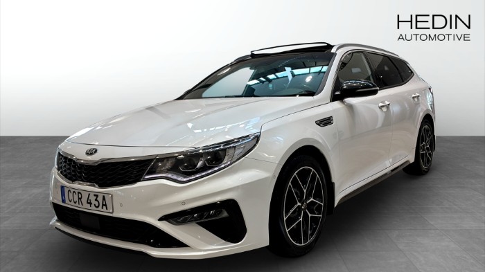1.6 GT-Line | Pano | Kamera | 180hk