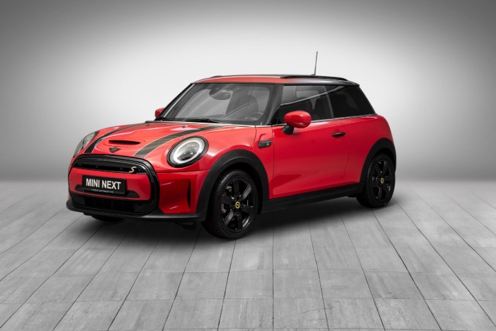 Cooper SE Essential