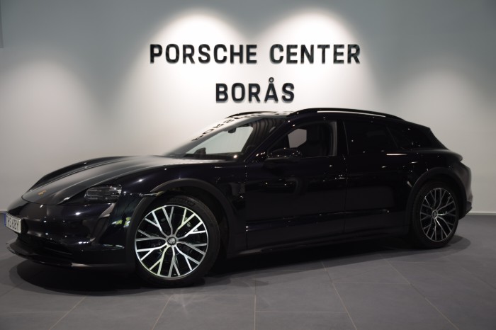 4 Cross Turismo