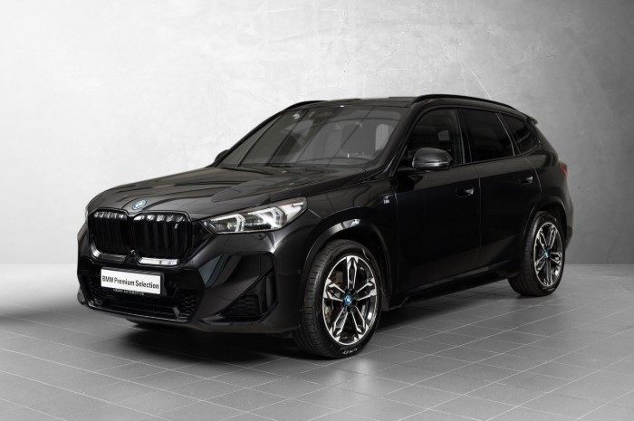 xDrive30 Fully Charged (K)