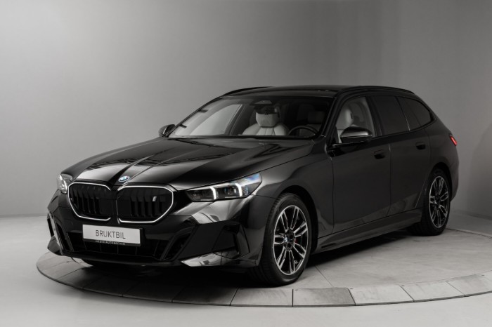 Touring xDrive40 Fully Charged Premium E (K)