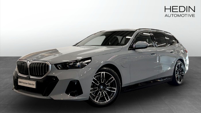 xDrive Touring M Sport Drag H/K