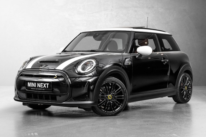 Cooper SE