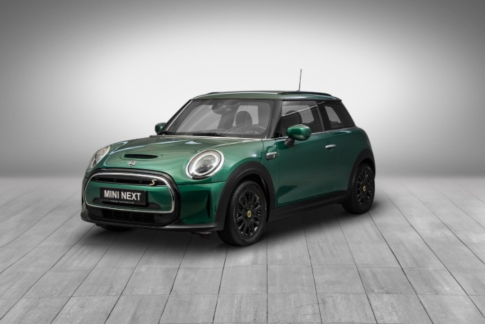 Cooper SE Essential