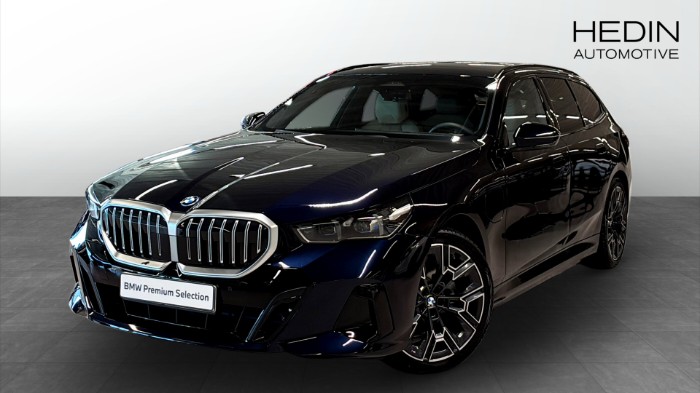 xDrive Touring M Sport Business Drag B&W