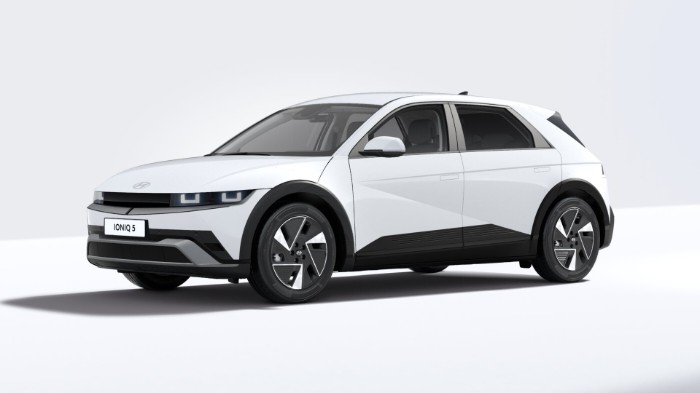 RWD ESSENTIAL 84kWh - Privatleasing - LANSERINGSERBJUDANDE