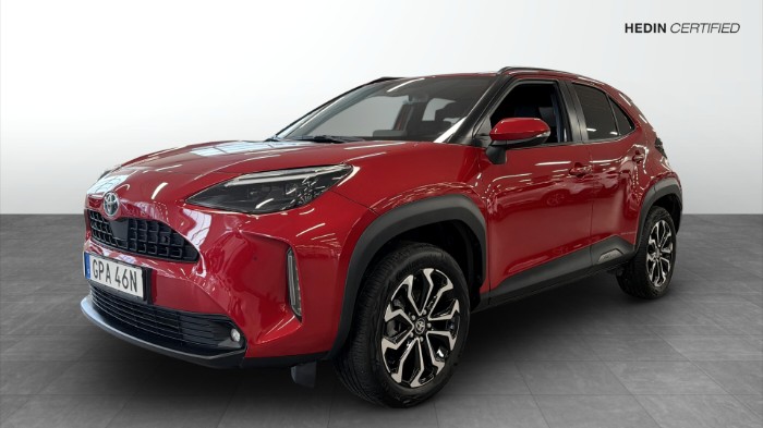 Cross Hybrid AWD-i 116hp Active Plus