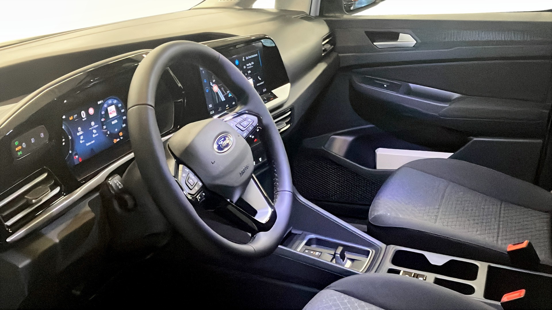 Ford Transit Connect L2 2.0 EcoBlue Powershift 7, 7-trins, 122ps, 2026