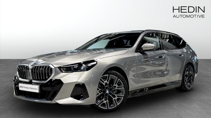 xDrive Touring M sport Innovation Head up