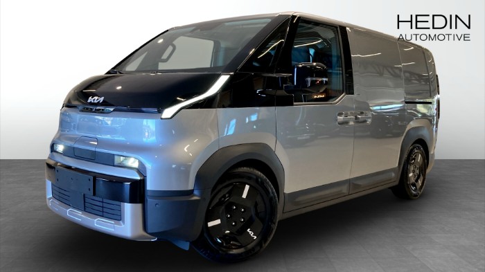 PV5 CARGO PLUS 4DR L2H1 LONG RANGE