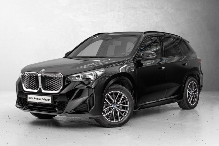 xDrive30 Fully Charged Premium E. (K)