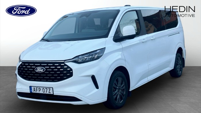 Titanium 320L LWB 2.0L - 9 Säten