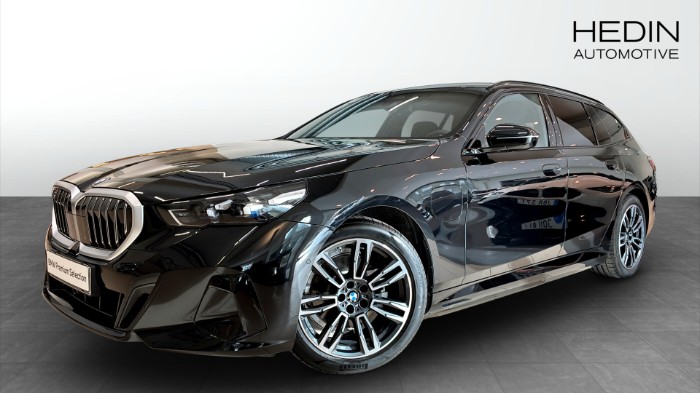xDrive Touring M Sport Drag Driving Assistant plus