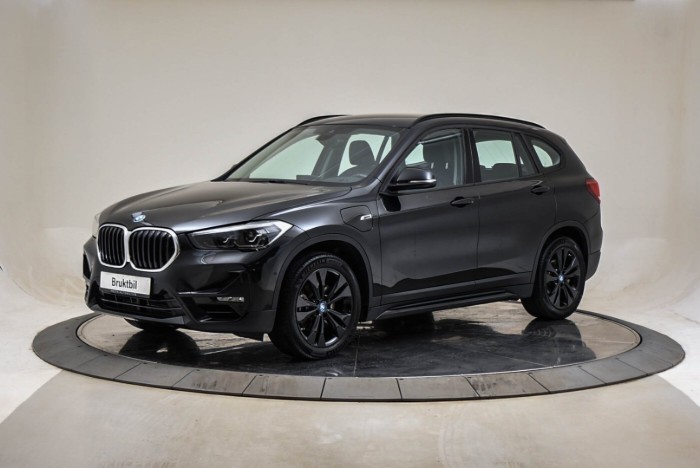 xDrive25e