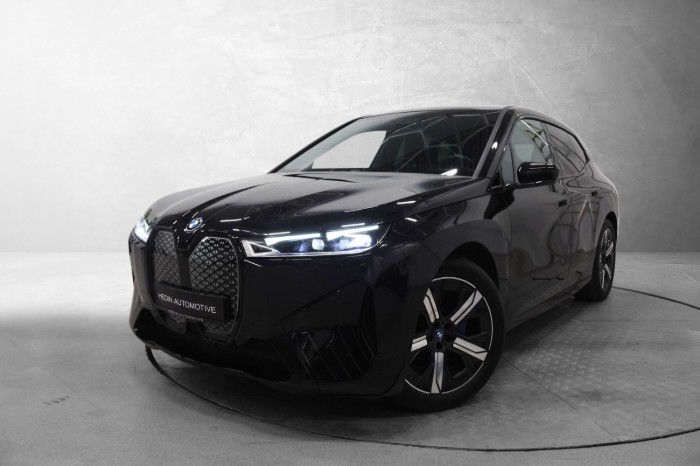 xDrive50 Fully Charged (K)