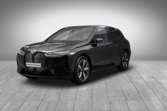 xDrive50 Fully Charged Premium (K)