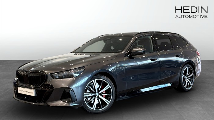 xDrive Touring  M Sport Pro,drag,rattvärme,360 kamera