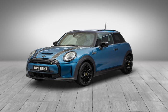 Cooper SE Essential