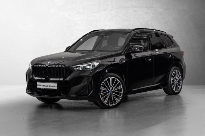 xDrive30 Fully Charged