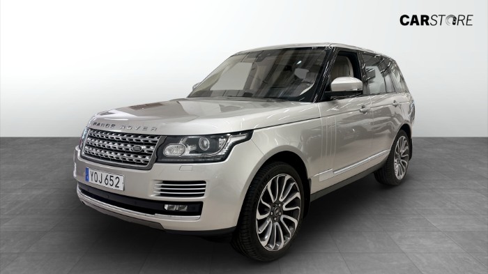 RANGE ROVER 4.4 | AWD | DRAGKROK | PANO | RATTVÄRME