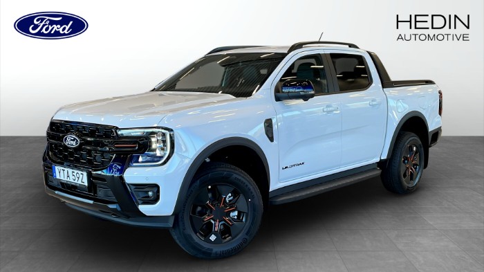 WILDTRAK DOUBLE CAB PHEV / 360-kamera / Drag