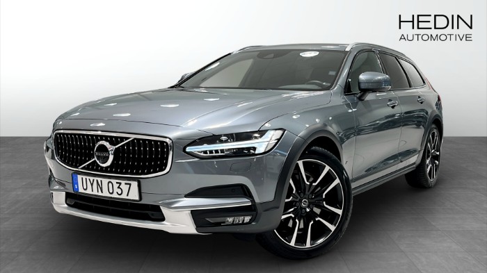 V90 CROSS COUNTRY Advanced Drag / 360° kamera / HUD