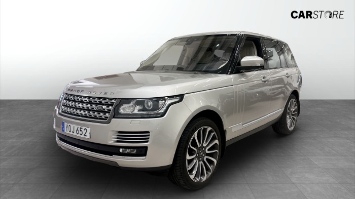 RANGE ROVER 4.4 | AWD | DRAGKROK | PANO | RATTVÄRME