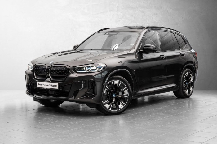 M Sport Fully Charged Premium (K)