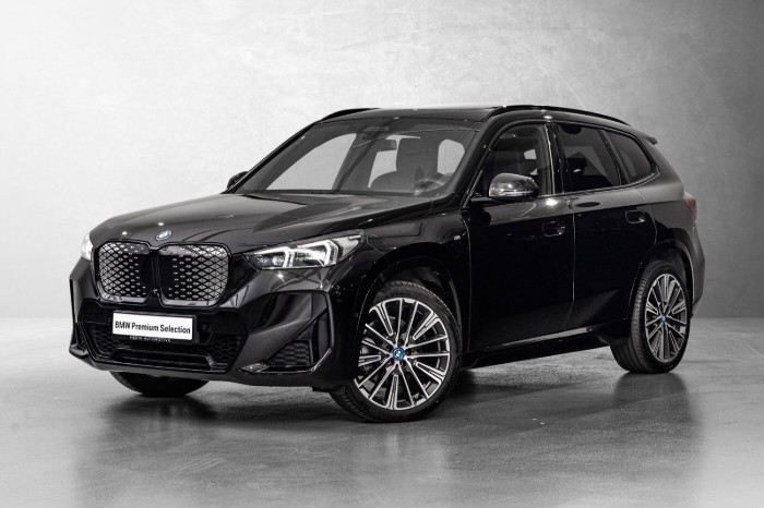 xDrive30 Fully Charged Premium E. (K)