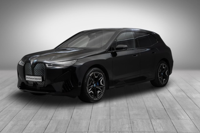 xDrive40 Fully Charged (K)