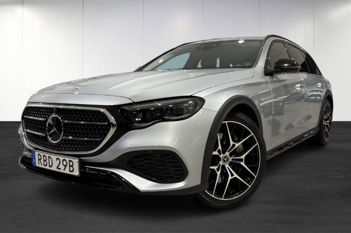 300 de 4MATIC All-Terrain Avantgarde Edition