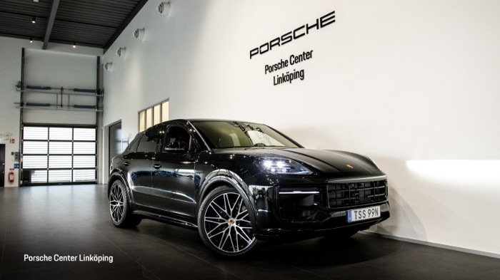 E-Hybrid Coupé Black Edition