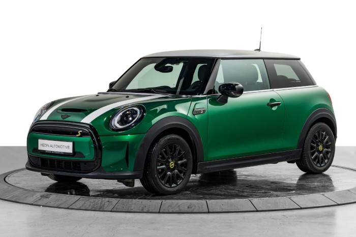 Cooper SE Essential 3-d
