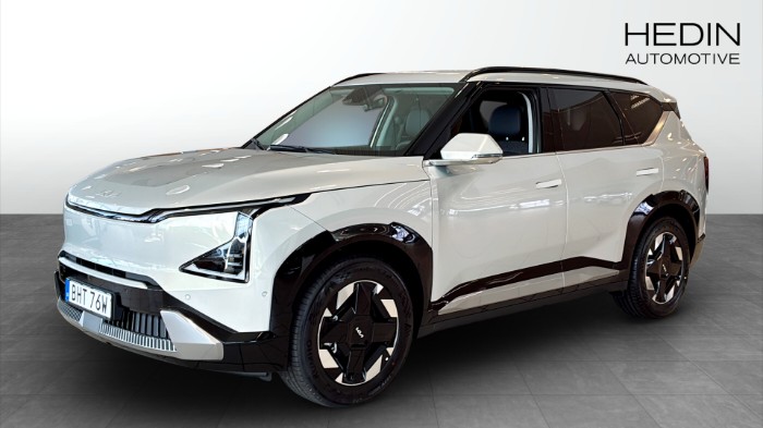 Plus FWD Long Range 81.4 kWh 217hk *demo*