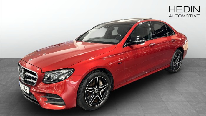 300 DE / AMG PAKET / PANORAMA / DRAGKROK