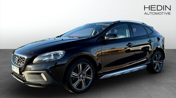 V40 CROSS COUNTRY