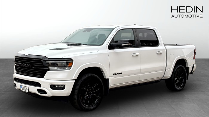 1500 LARAMIE Låg skatt V8a