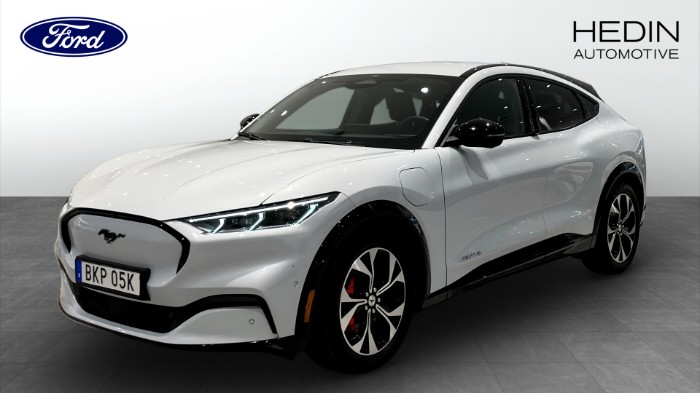 MACH-E STANDARD RANGE AWD Teknikpaket