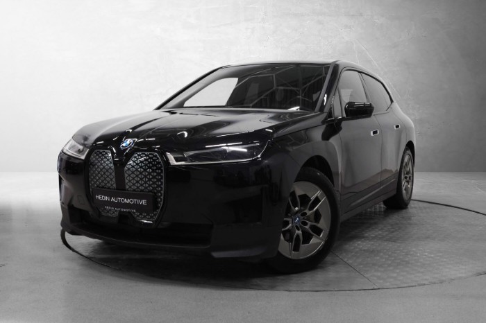 xDrive40 Fully Charged