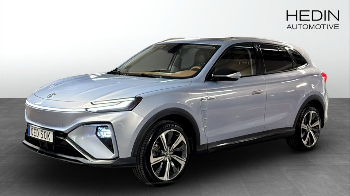 PERFORMANCE 70KWH BROWN INTERIOR