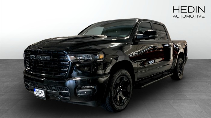 1500 SPORT CREW CAB 4X4 HEMI