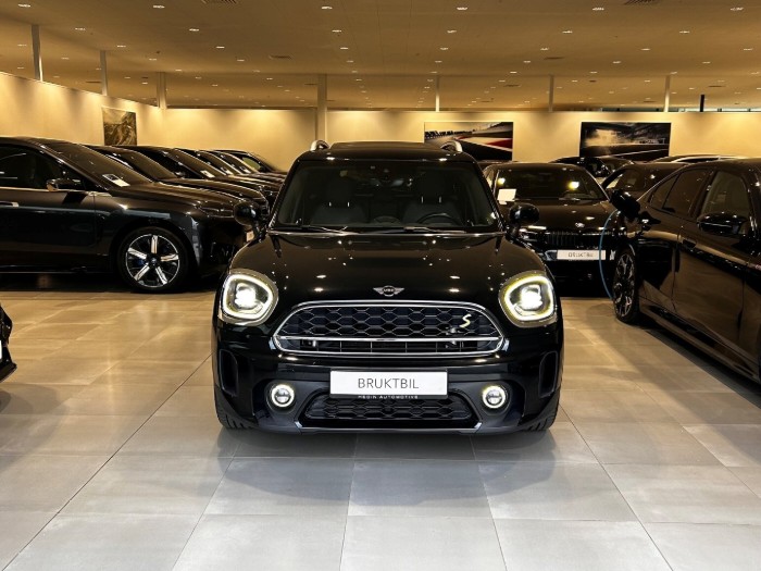Cooper SE All4 Experience