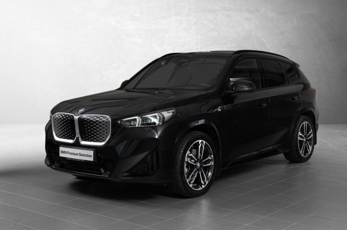 xDrive30 Fully Charged Premium E. (K)