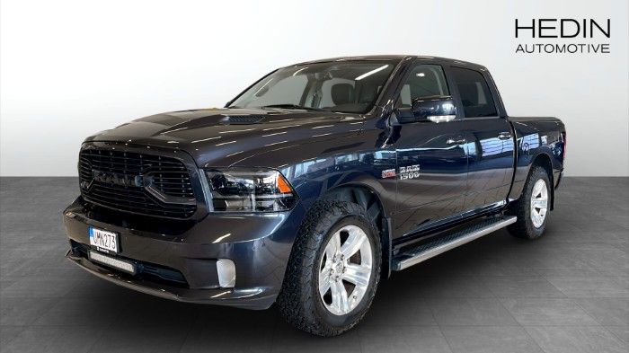 Dubbelhytt  V8 HEMI 4x4 TorqueFlite 395hk